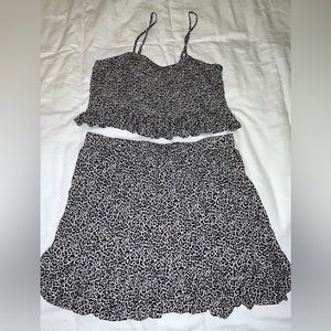 Two piece skirt set